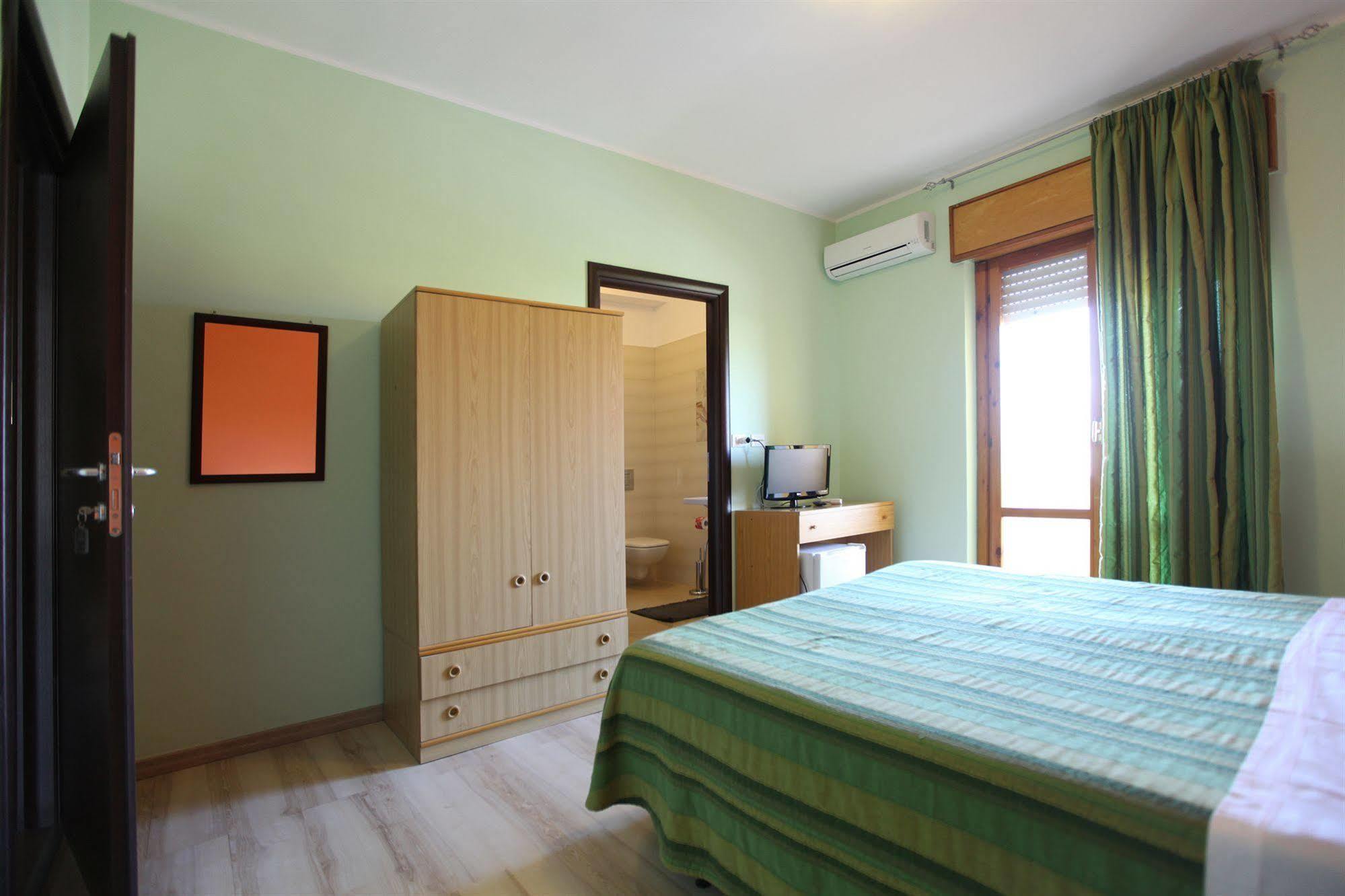 Hotel Cliche San Lucido Dış mekan fotoğraf