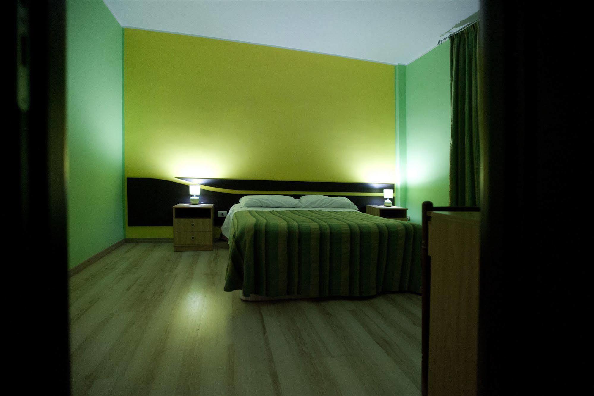 Hotel Cliche San Lucido Dış mekan fotoğraf