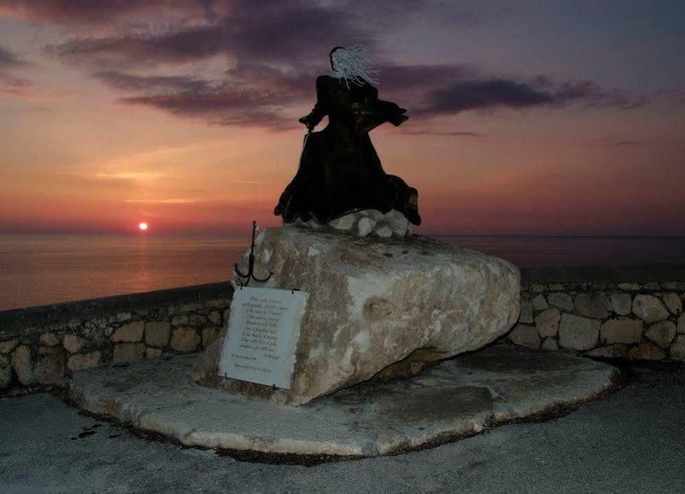 Hotel Cliche San Lucido Dış mekan fotoğraf