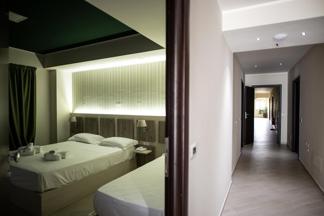 Hotel Cliche San Lucido Dış mekan fotoğraf